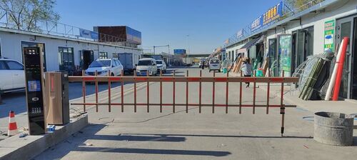 กรณี บริษัท ล่าสุดเกี่ยวกับ E40Pro Barrier Gate | ทางเข้าตลาดวัสดุก่อสร้าง