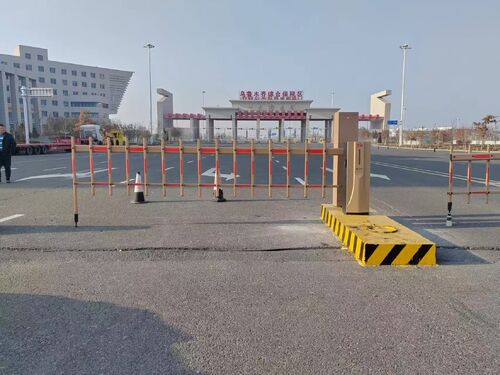 กรณี บริษัท ล่าสุดเกี่ยวกับ E40Pro Barrier Gate | Main Entrance of Comprehensive Bonded Zone